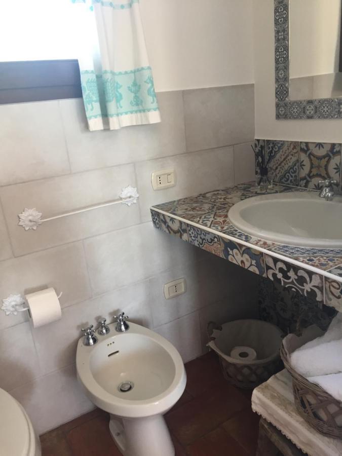 Domo De Enas Bed & Breakfast Bagian luar foto